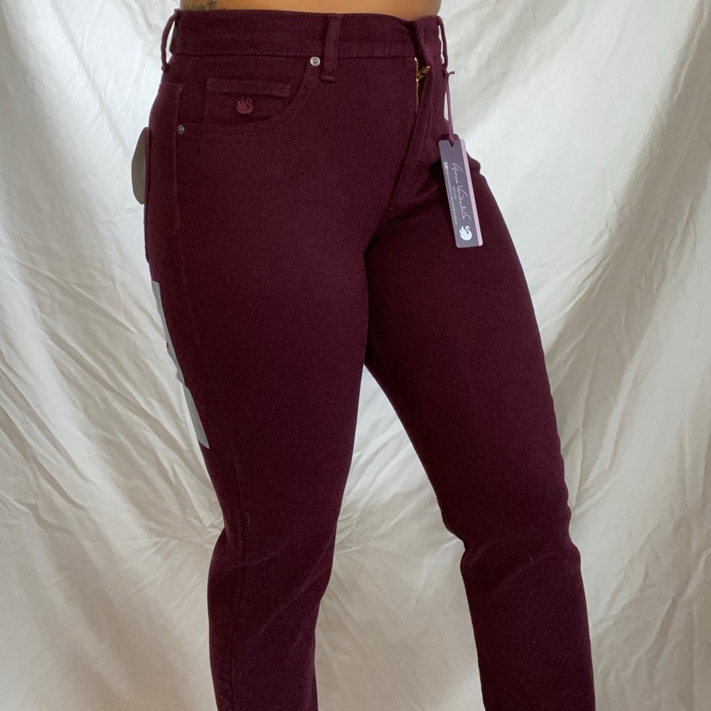 Slimming Jean - Picture 2 of 2